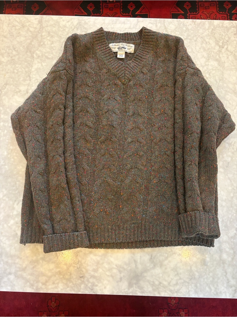 Vintage GAP Men's Olive Green Tweed Cable-Knit Specked Wool V-Neck Sweater